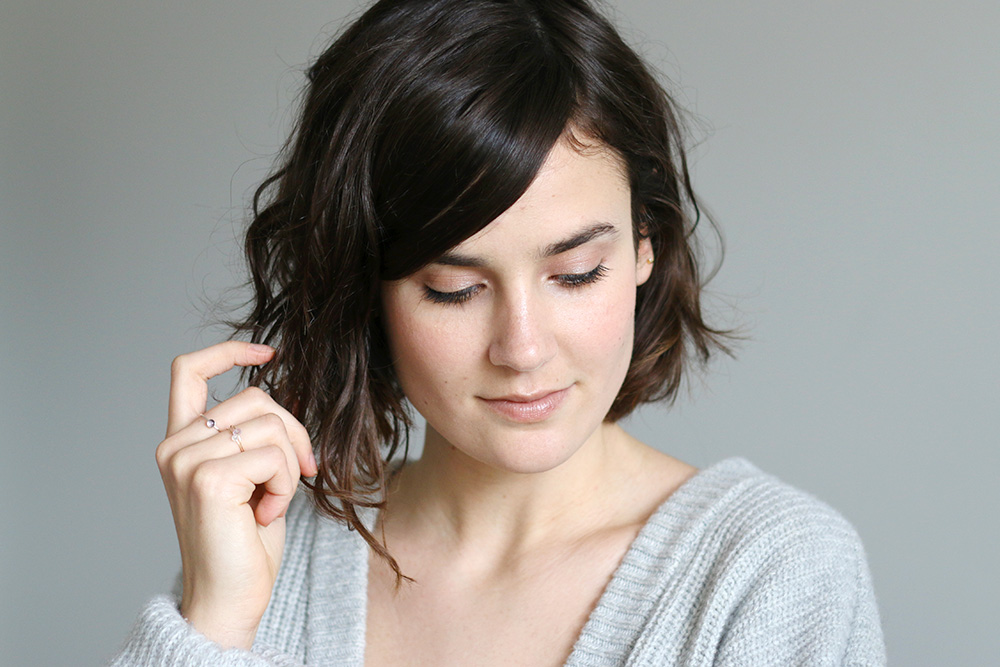 Maquillage nude et lumineux avec des produits naturels - Mango & Salt