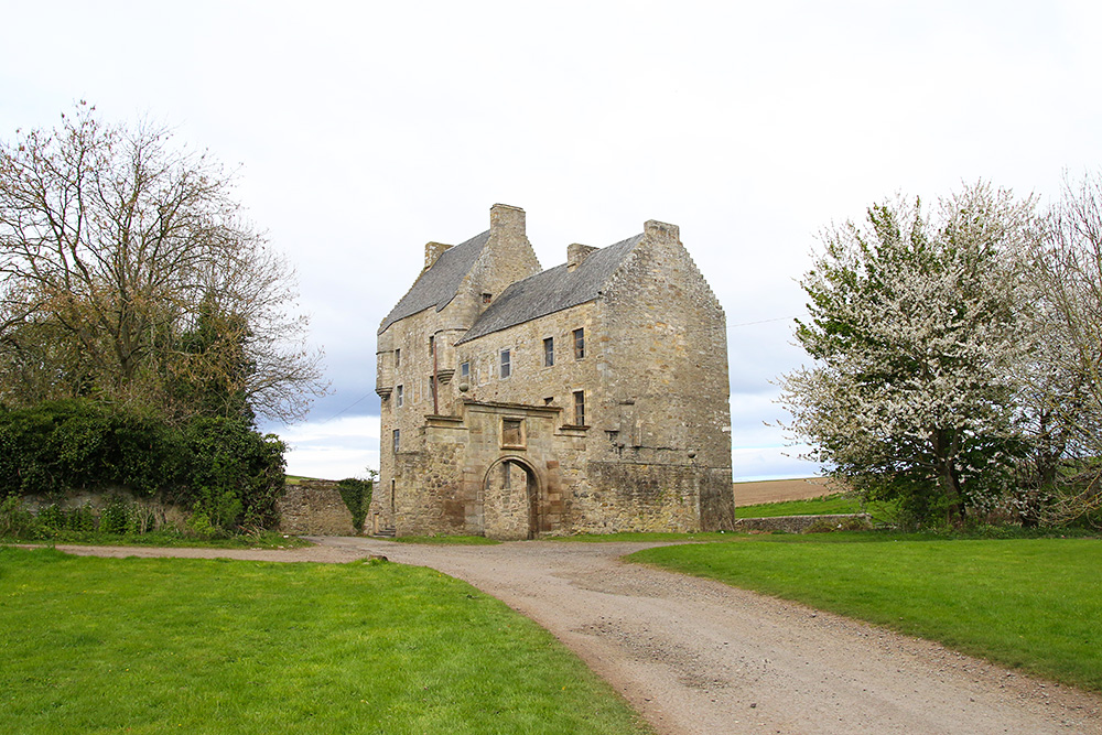 chateau-lallybroch