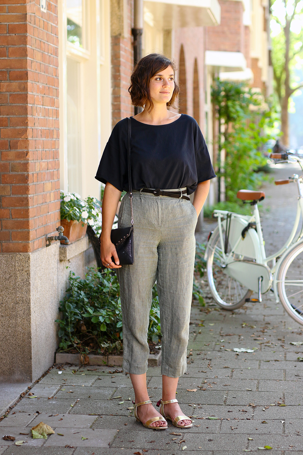 tenue-pantalon-lin-close-velo4