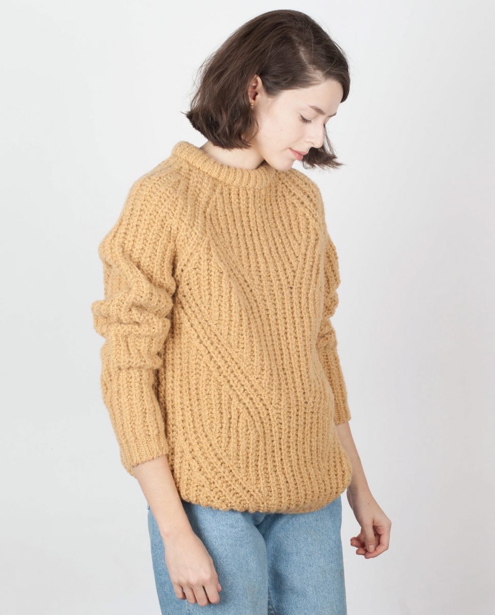 jumper-woman-no27-honey-m2-966x1200