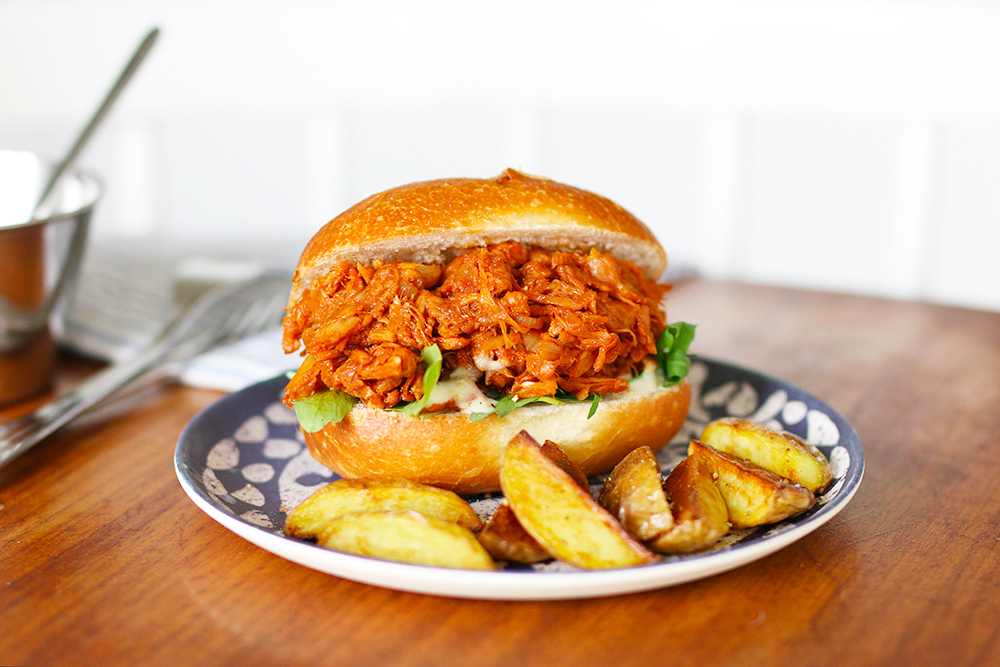 sandwich-pulled-jackfruit-jacquier-barbecue