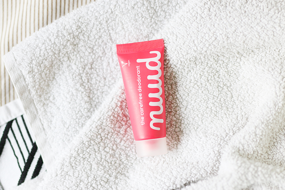 deodorant-nuud