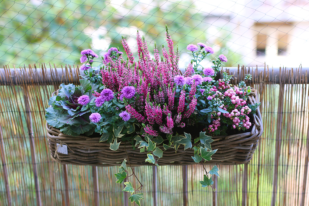 Habiller son balcon avec la jardinière artificielle - Décors Véronneau