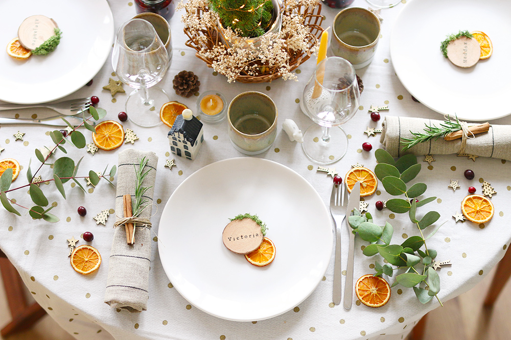 Ma déco de table simple et naturelle pour Noël - Mango and Salt